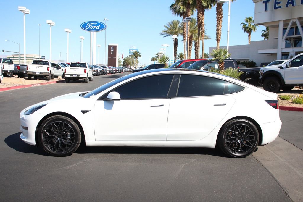 Used 2020 Tesla Model 3 Standard Range Plus RWD image 4