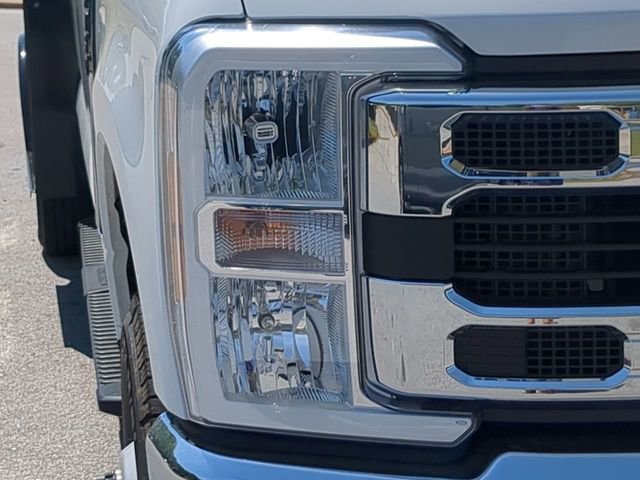 New 2025 Ford F350 XL w/ XL Chrome Package image 9