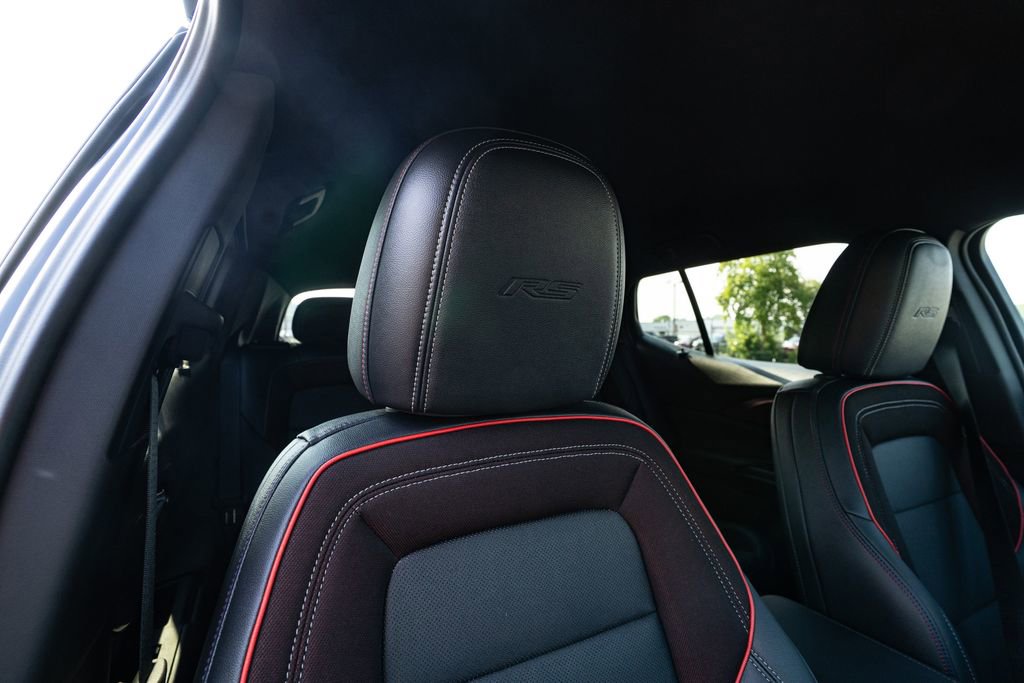 Used 2024 Chevrolet Equinox EV RS image 16