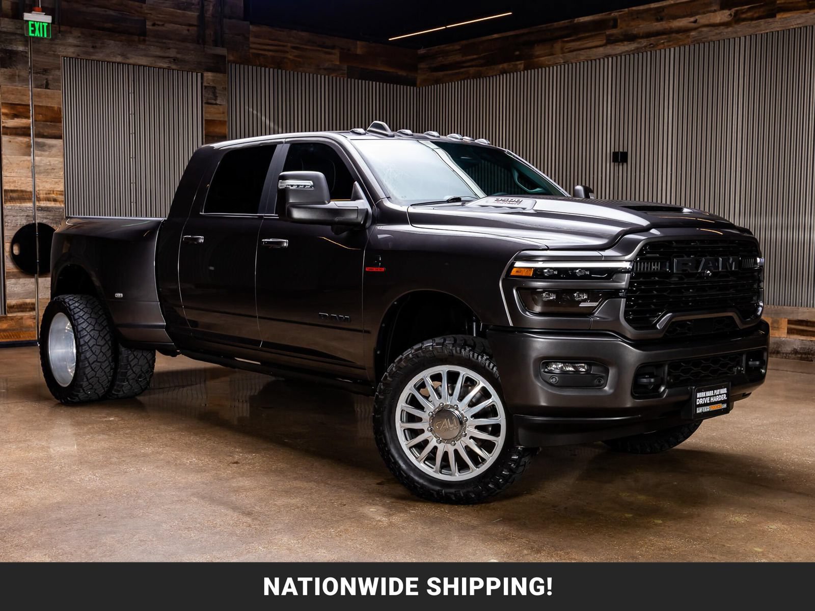 Used 2025 RAM 3500 Laramie AWD/4WD image 1