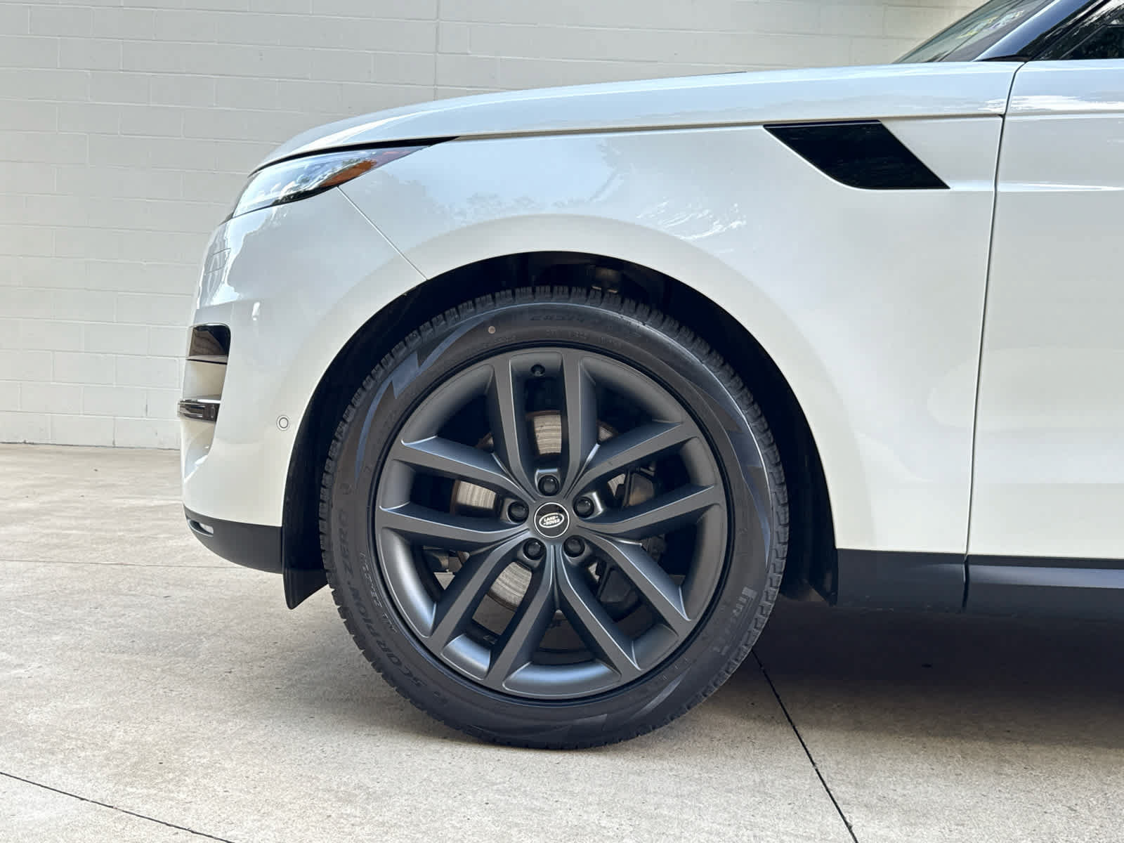 Certified 2024 Land Rover Range Rover Sport SE AWD/4WD image 6