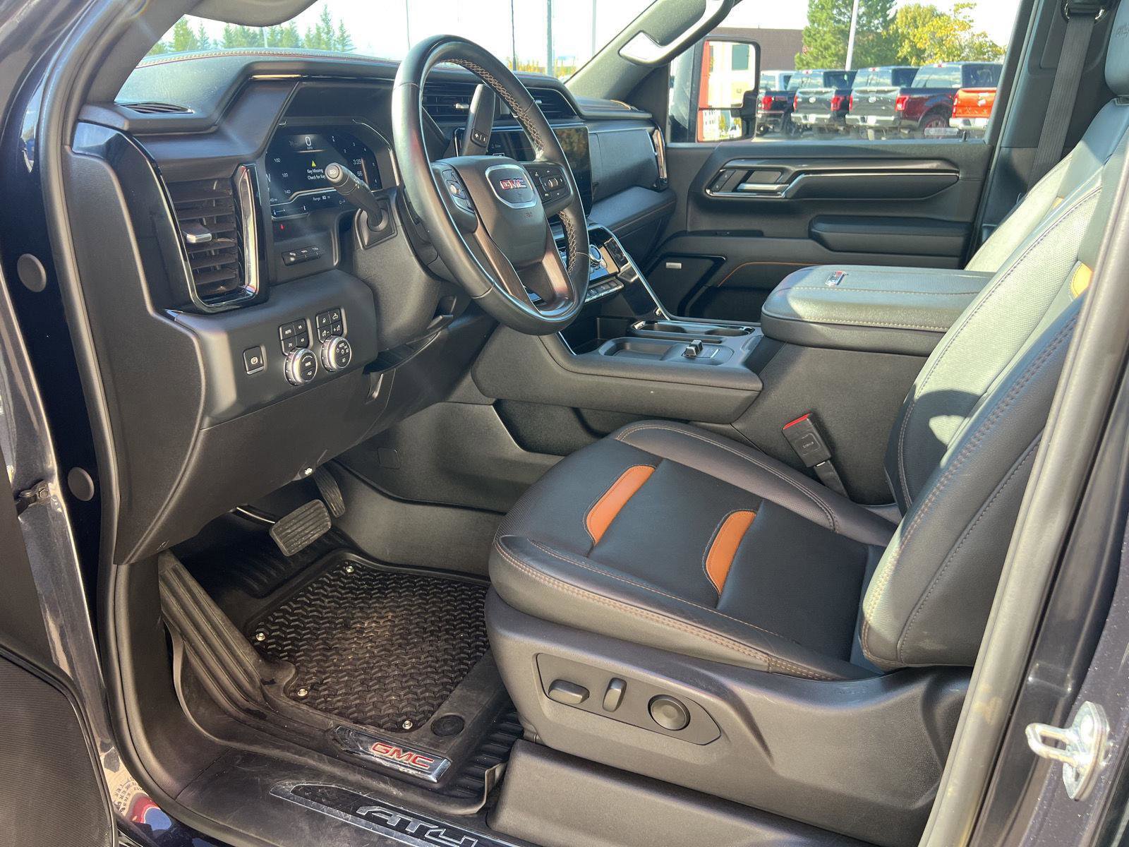 Used 2024 GMC Sierra 3500 AT4 w/ AT4 Premium Plus Package image 23