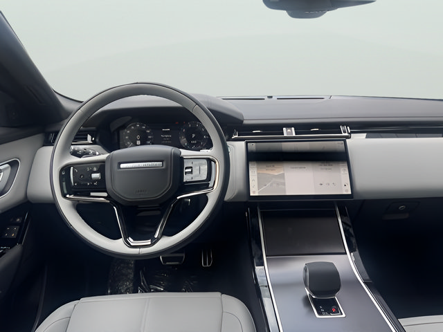 Certified 2026 Land Rover Range Rover Velar Dynamic SE AWD/4WD image 11