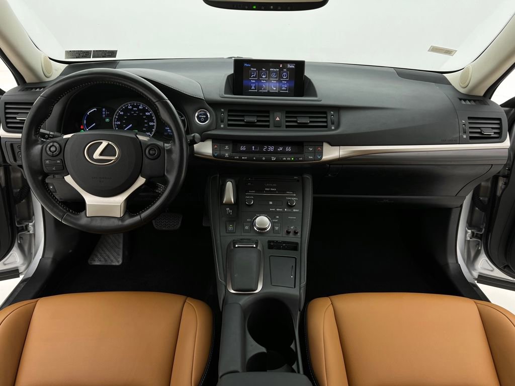 Used 2016 Lexus CT 200h w/ Navigation Package image 21