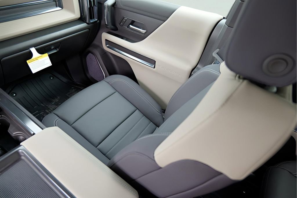 New 2026 GMC Hummer EV 4x4 Crew Cab w/ LPO, Dark Essentials Package image 23