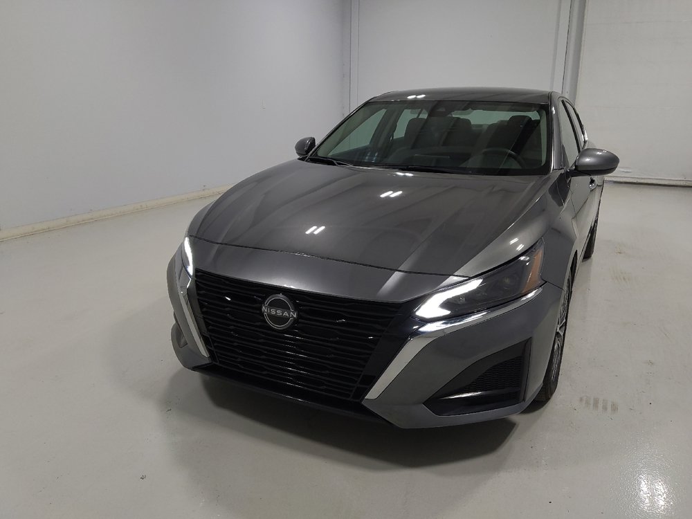 Used 2023 Nissan Altima 2.5 SV FWD image 15