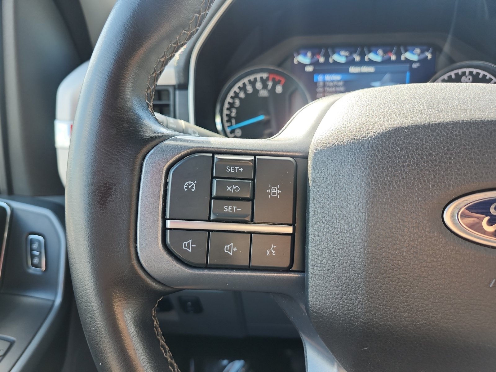Used 2023 Ford F150 XLT w/ Equipment Group 301A Mid RWD image 24