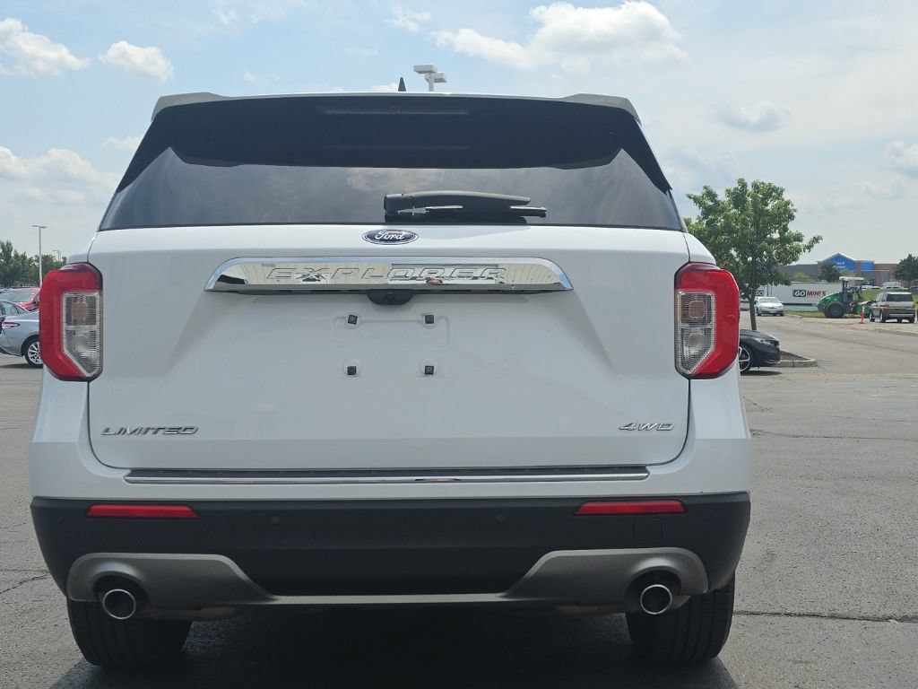 Used 2021 Ford Explorer Limited w/ Equipment Group 301A AWD/4WD image 6