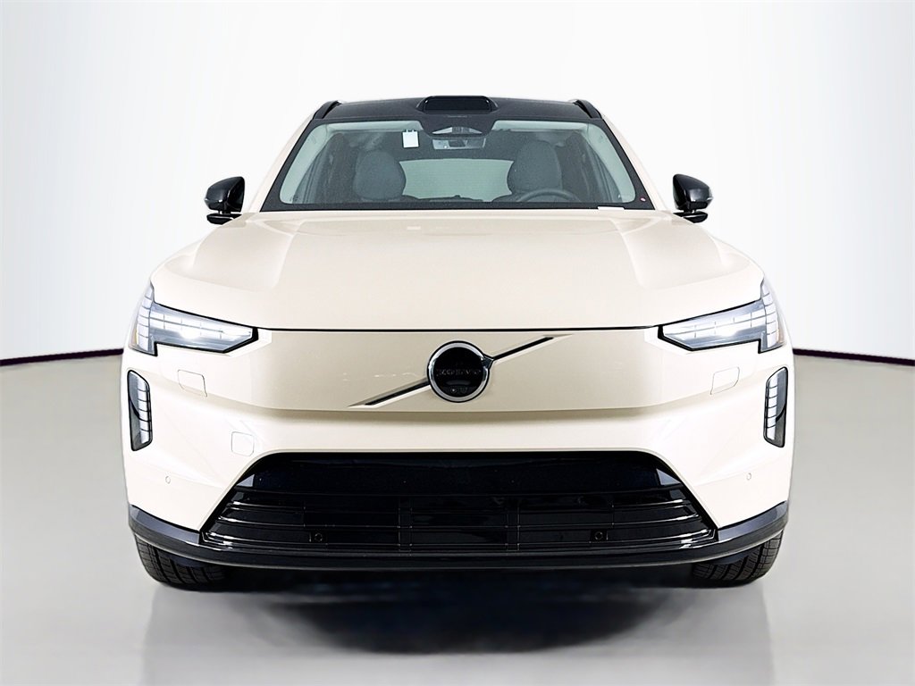 New 2025 Volvo EX90 Plus w/ Protection Package Premier image 2