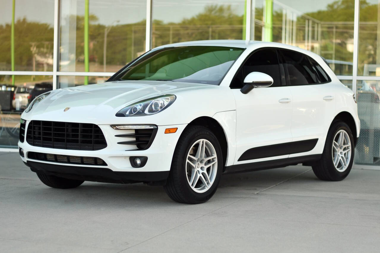 Used 2017 Porsche Macan AWD/4WD image 5