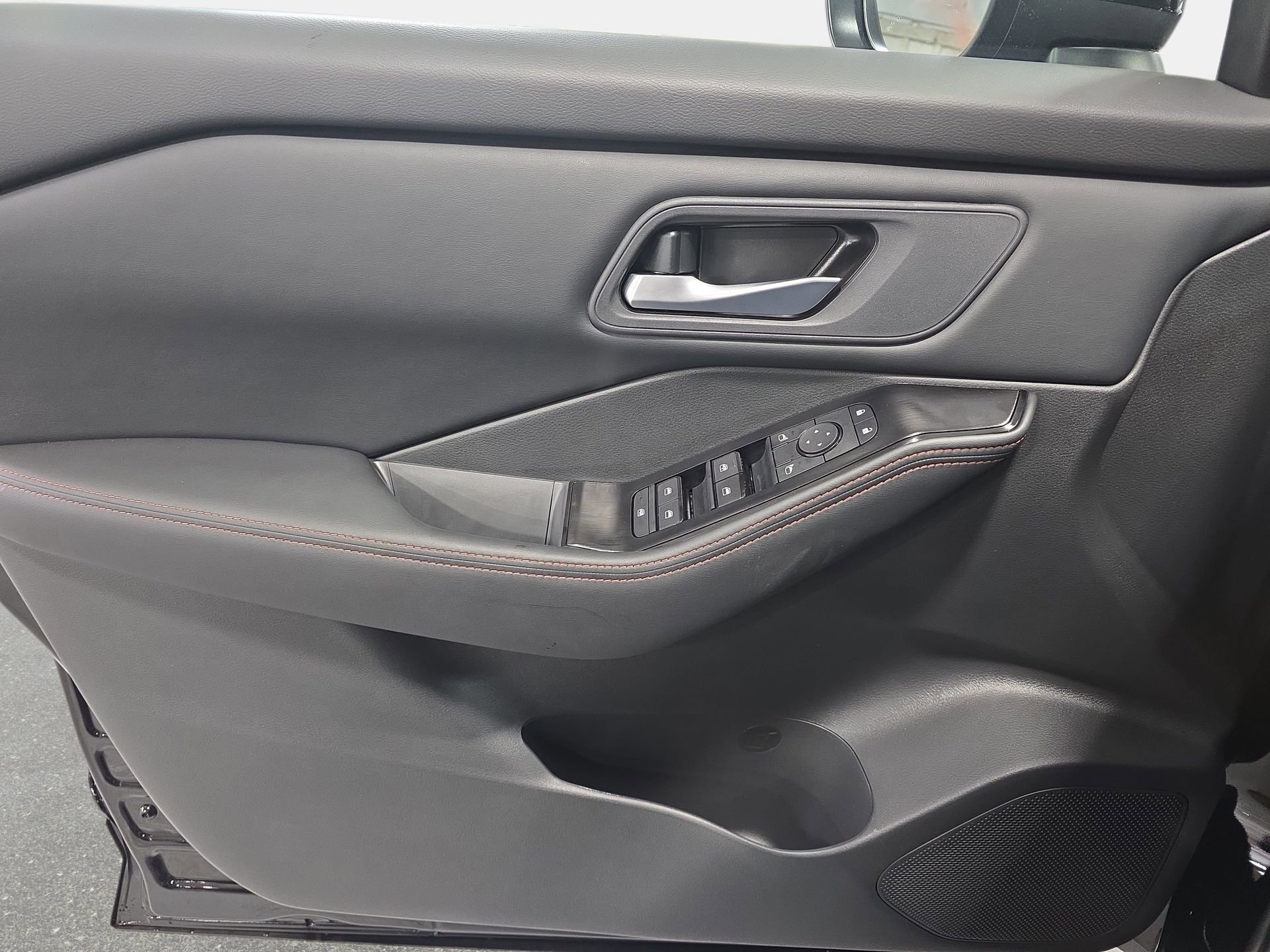 New 2026 Nissan Rogue SV image 26