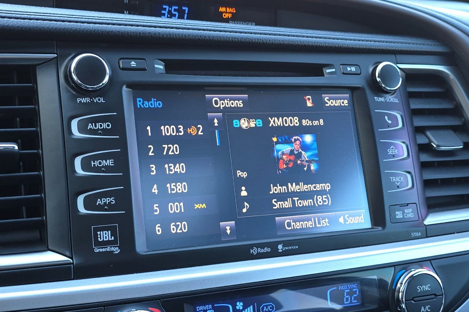 Used 2015 Toyota Highlander Limited w/ Driver Technology Package image 19