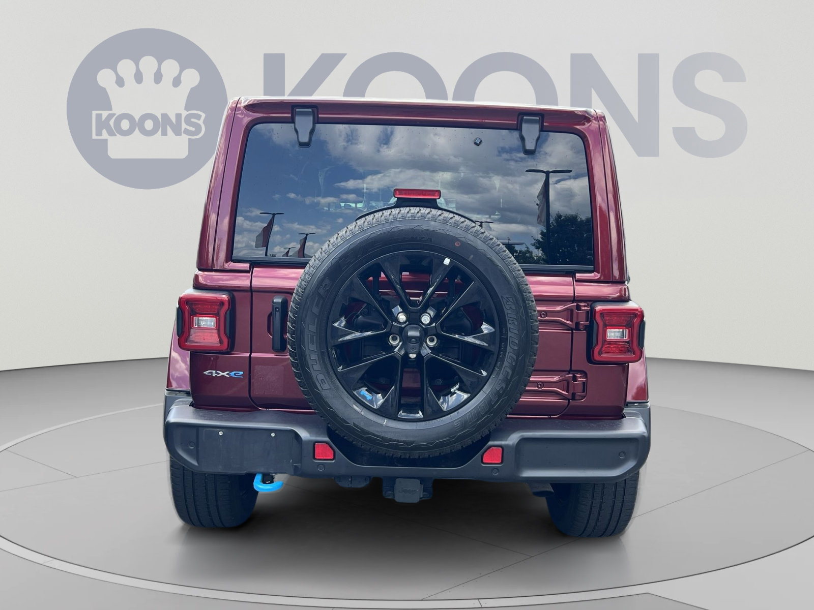 Used 2022 Jeep Wrangler Unlimited Sahara w/ Cold Weather Group AWD/4WD image 5