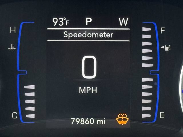 Used 2023 Chrysler Voyager LX FWD image 15