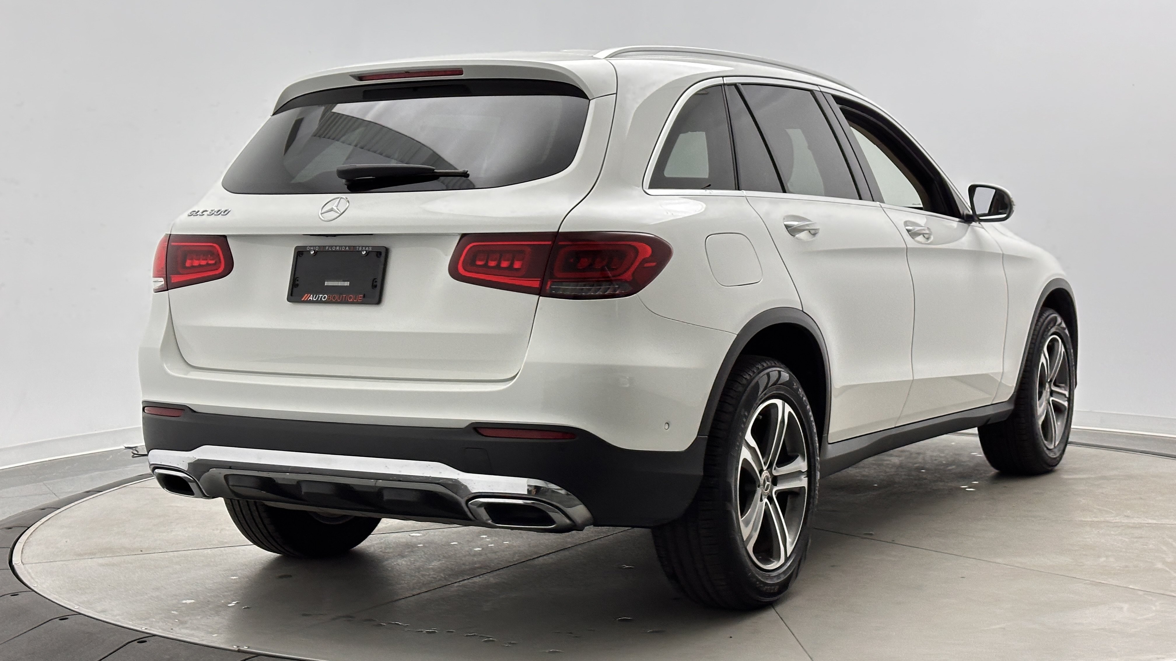 Used 2021 Mercedes-Benz GLC 300 image 8
