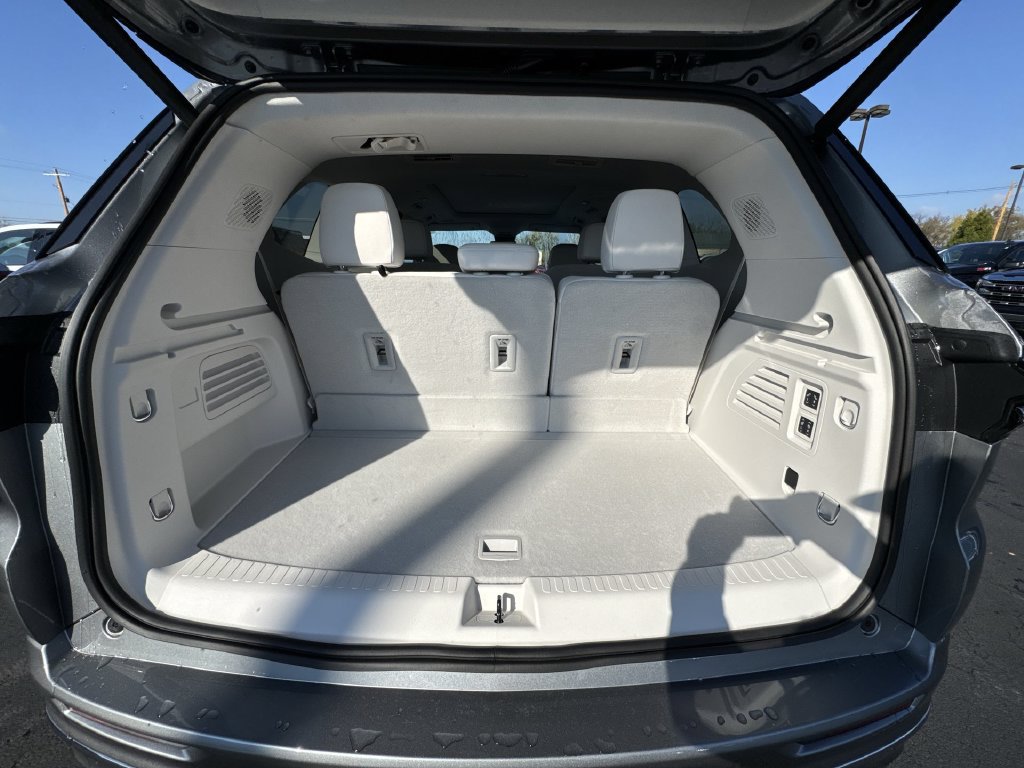 New 2026 Buick Enclave Avenir w/ Super Cruise Package FWD image 25