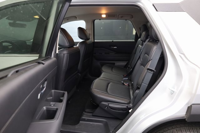Certified 2024 Nissan Pathfinder SL image 24
