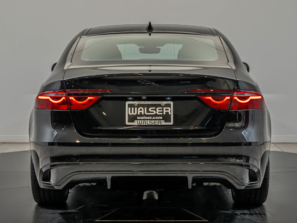 Used 2024 Jaguar XF R-Dynamic SE AWD/4WD image 6