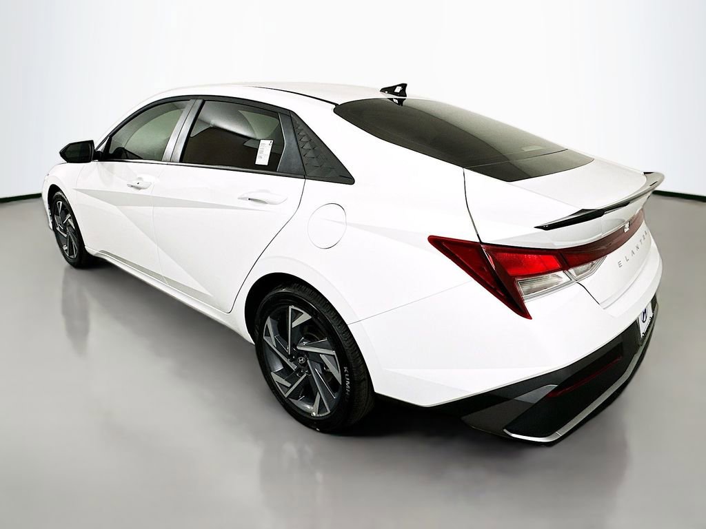 New 2025 Hyundai Elantra Sport image 7