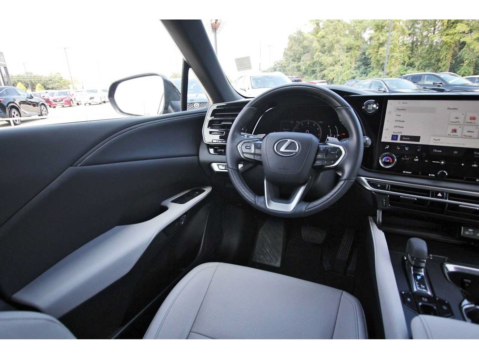 Used 2024 Lexus RX 350 Premium w/ Convenience Package FWD image 6