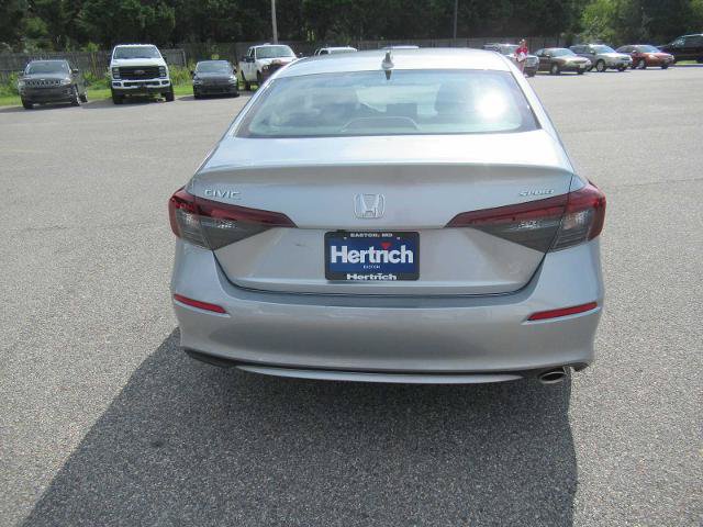 Used 2025 Honda Civic Sport image 6