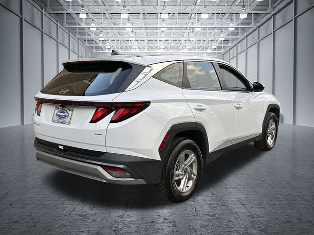 Used 2025 Hyundai Tucson SE AWD/4WD image 4