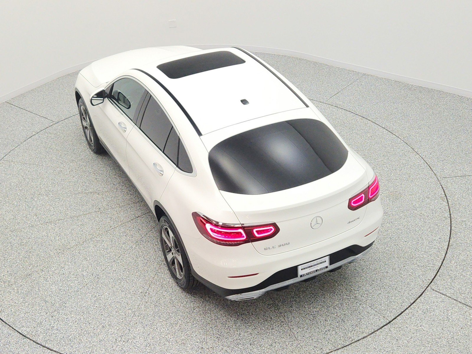 Used 2022 Mercedes-Benz GLC 300 4MATIC Coupe image 28