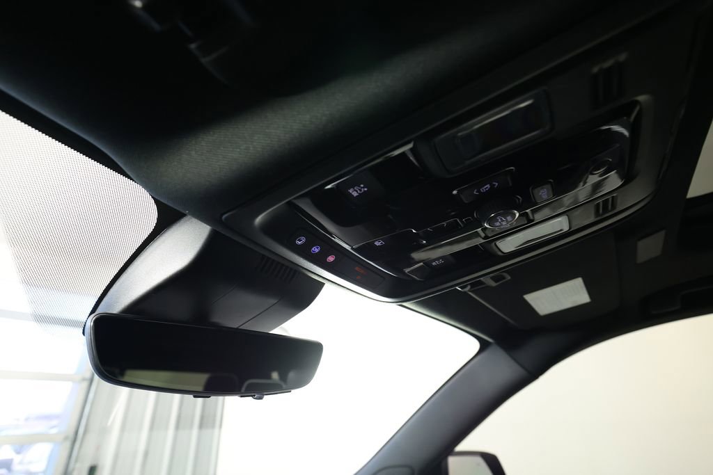 Used 2026 GMC Yukon AT4 Ultimate image 38