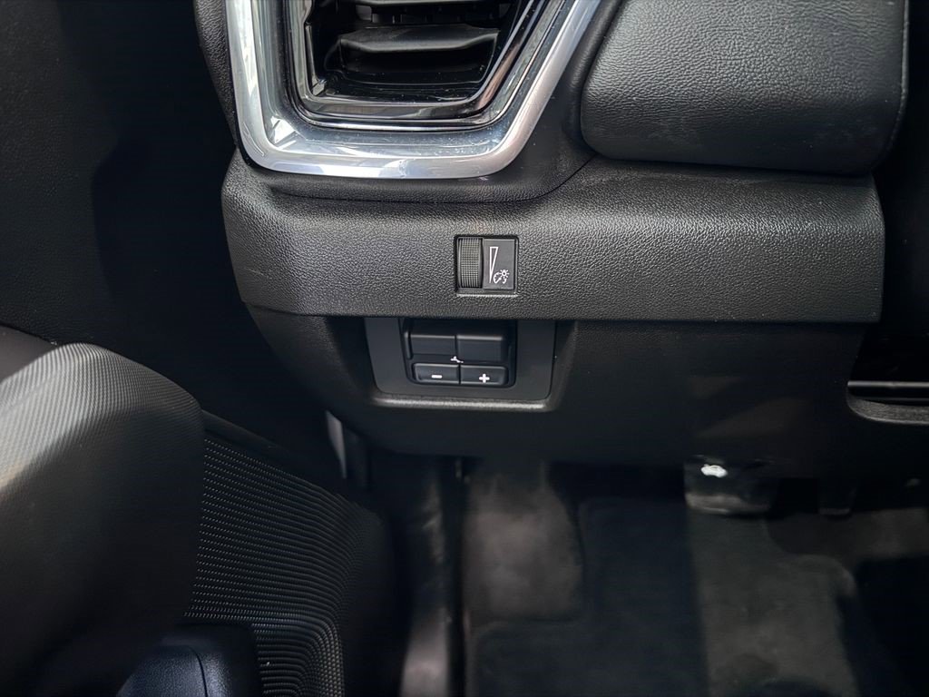 Certified 2025 GMC Canyon Elevation image 24