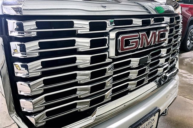 Certified 2025 GMC Sierra 2500 Denali w/ Technology Package image 11
