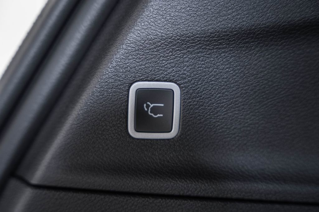 New 2026 Chrysler Pacifica Select image 9