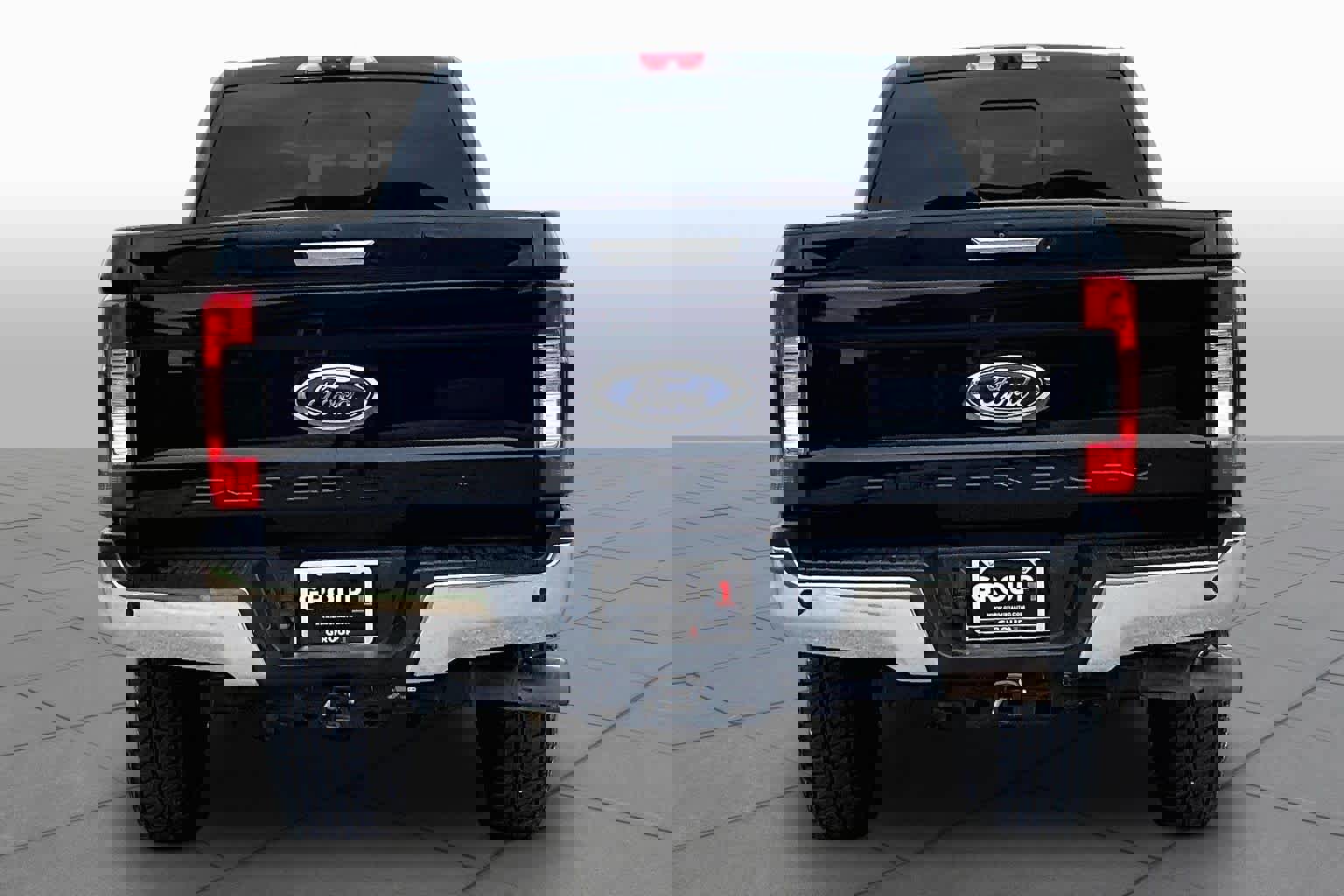 Used 2017 Ford F250 Lariat w/ Lariat Value Package image 5