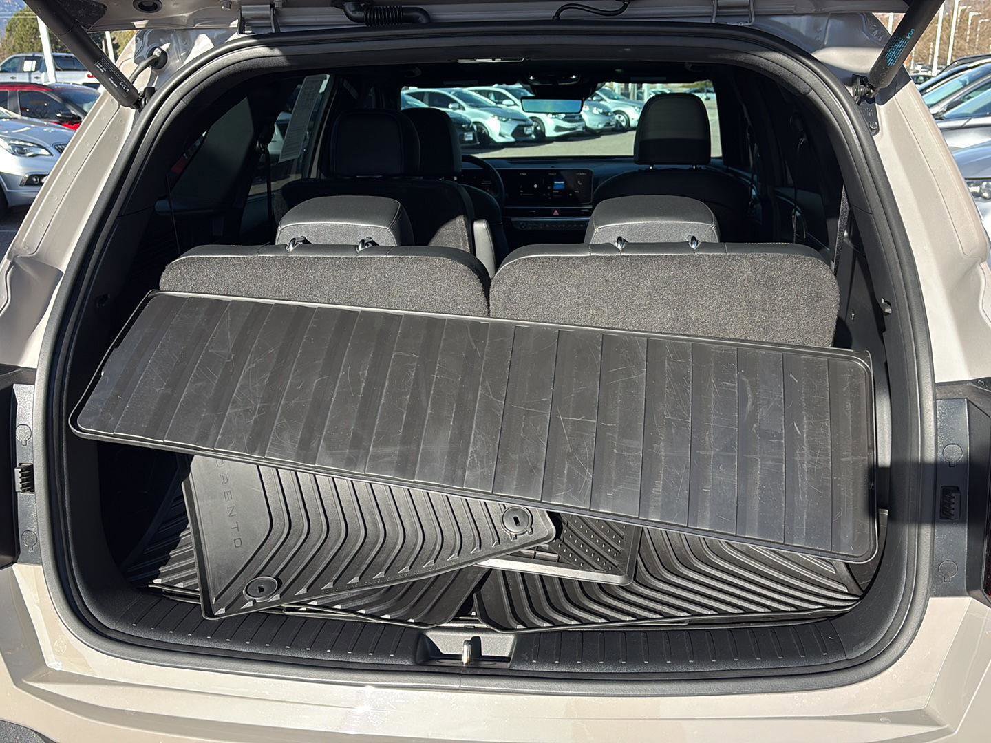 Used 2025 Kia Sorento SX Prestige image 24