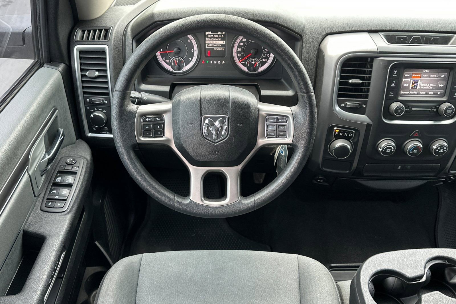 Used 2022 RAM 1500 Classic SLT RWD image 16