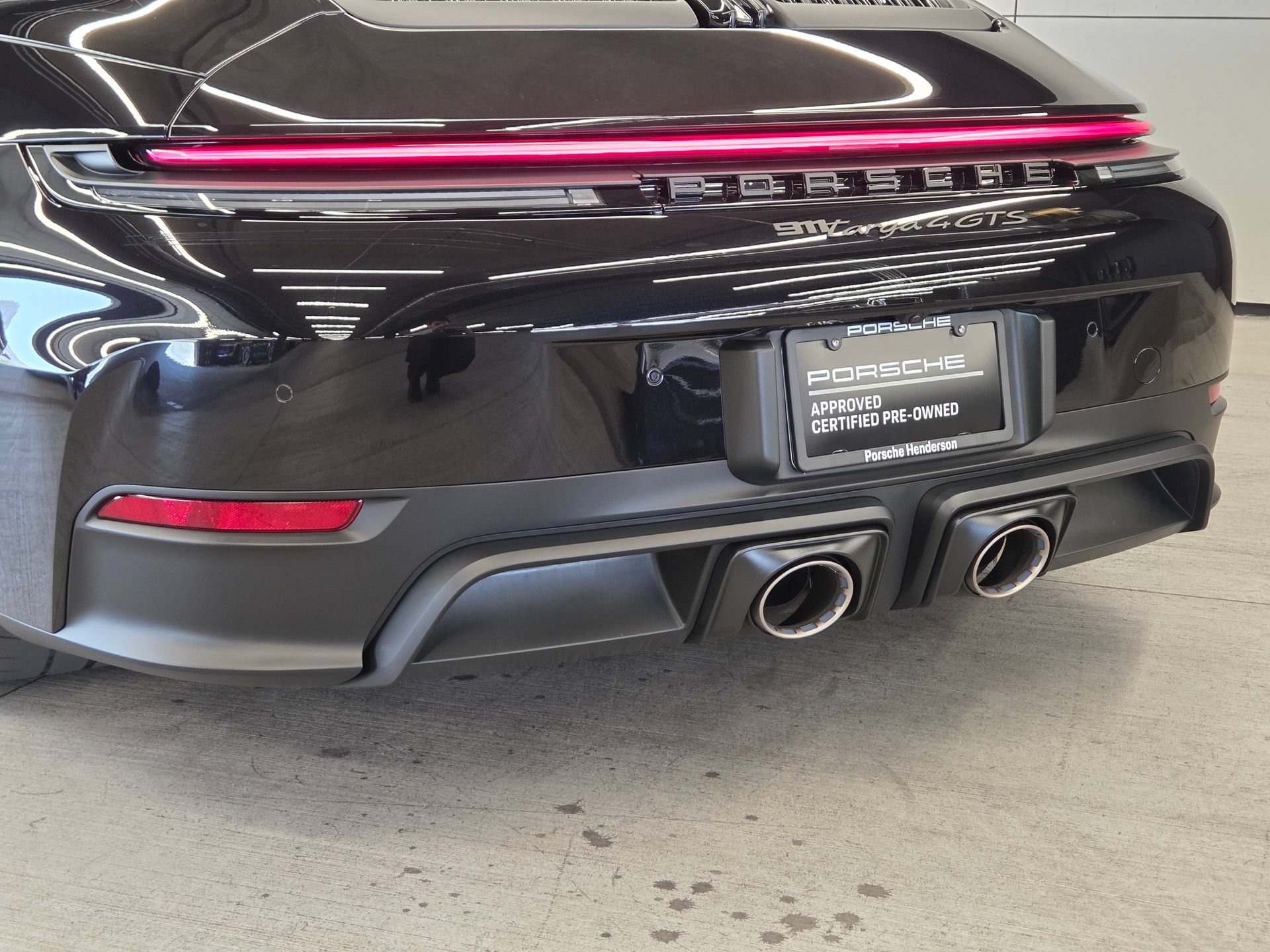 Certified 2026 Porsche 911 Targa 4 GTS AWD/4WD image 8