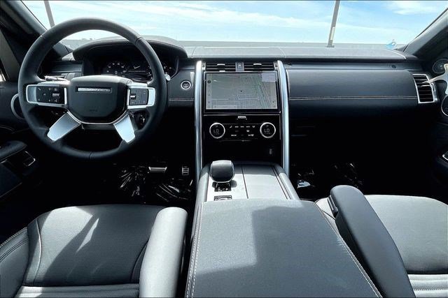 New 2026 Land Rover Discovery Limited Edition AWD/4WD image 5