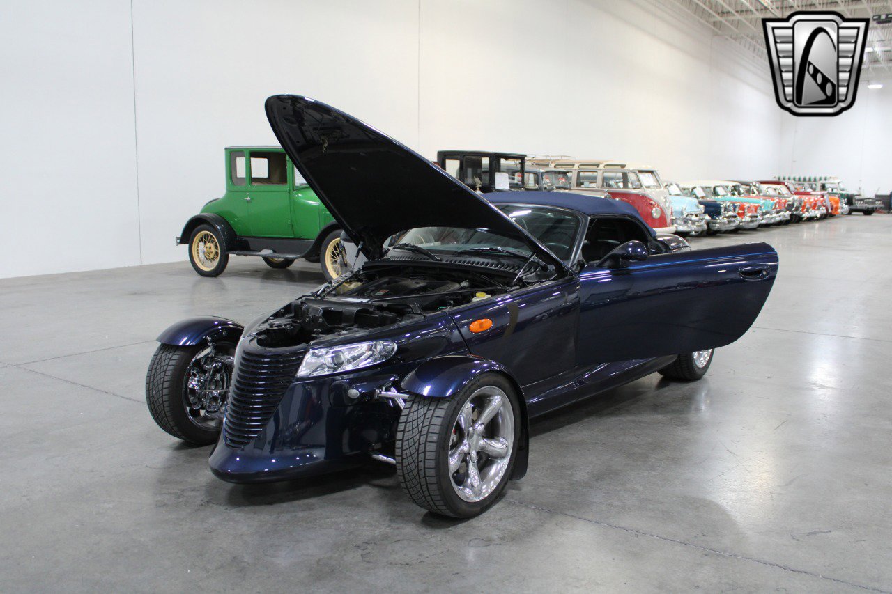 Used 2001 Chrysler Prowler image 6