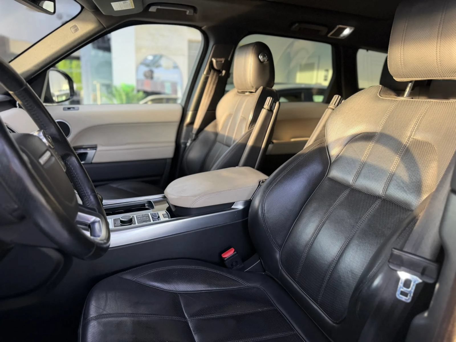 Used 2015 Land Rover Range Rover Sport HSE AWD/4WD image 6