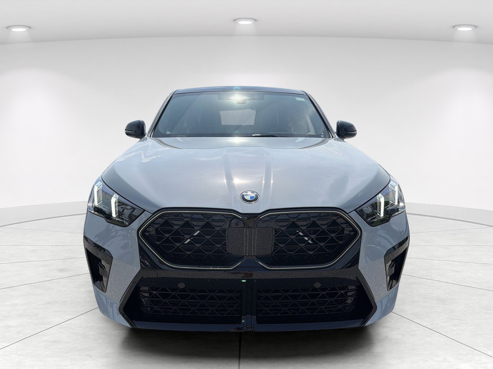 New 2026 BMW X2 xDrive28i w/ Technology Package AWD/4WD image 2