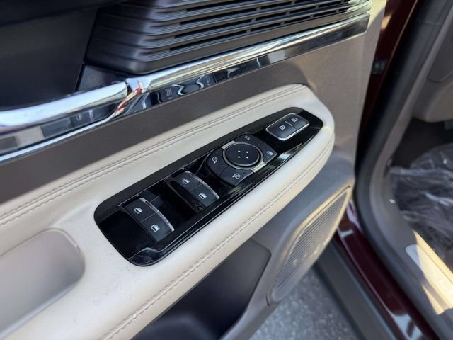 Used 2020 Lincoln Corsair AWD w/ Premium Package image 18