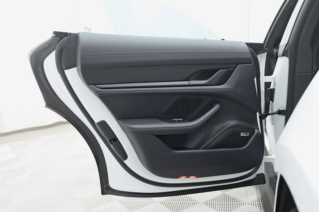 Used 2024 Porsche Taycan 4S image 43