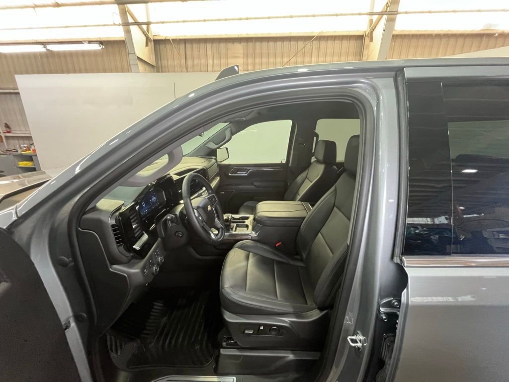 Used 2023 Chevrolet Silverado 1500 LTZ w/ LPO, Dark Essentials Package image 15