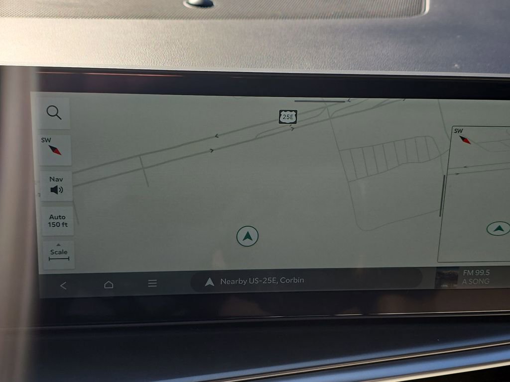 Used 2025 Kia Sorento S w/ Panoramic Sunroof Package image 24