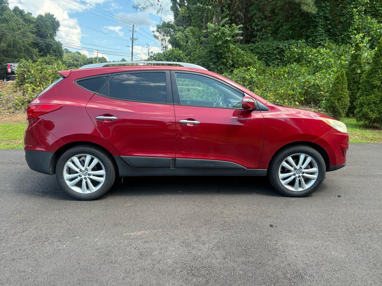 Used 2012 Hyundai Tucson Limited FWD image 2