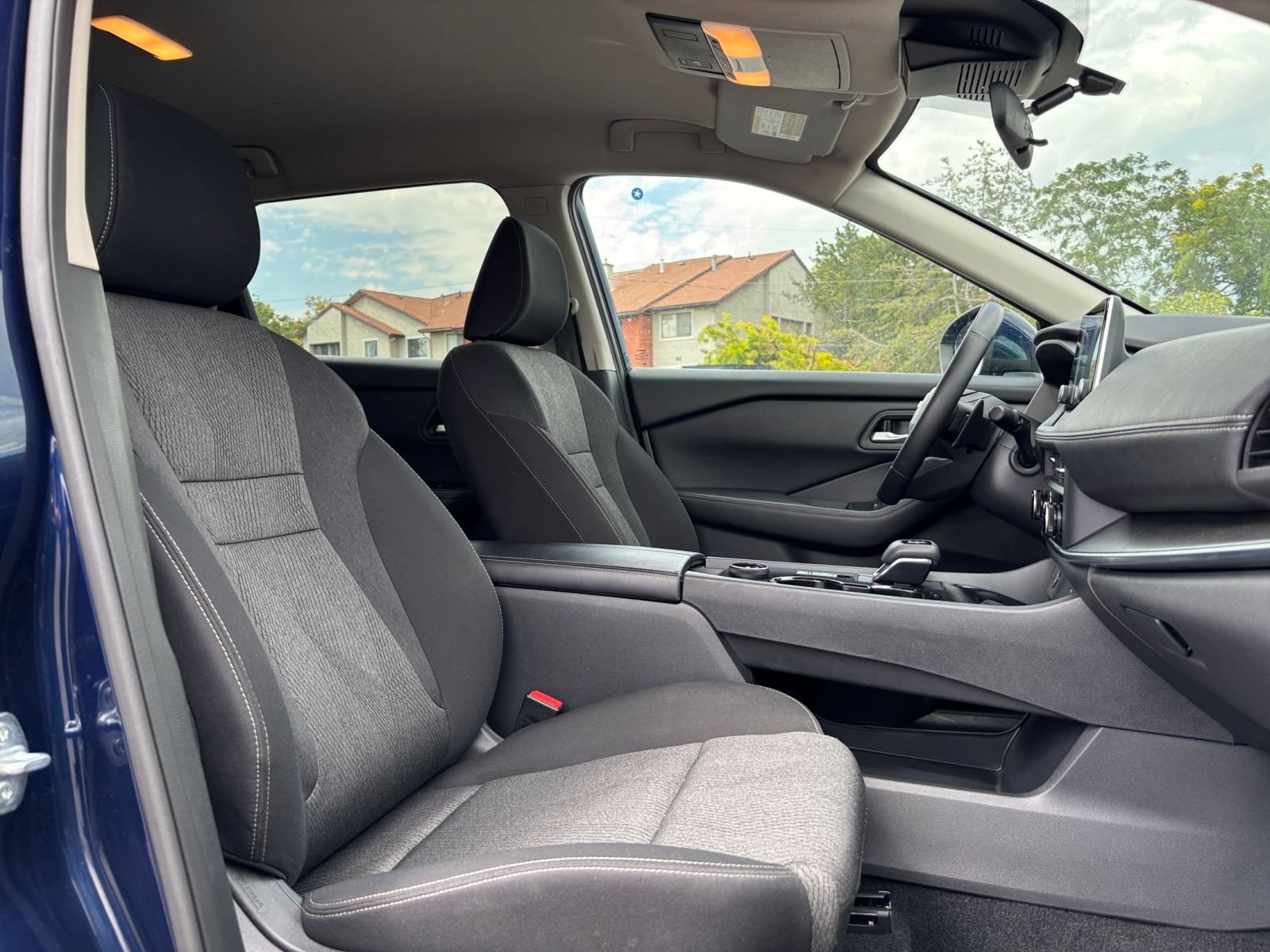Used 2026 Nissan Rogue SV AWD/4WD image 37