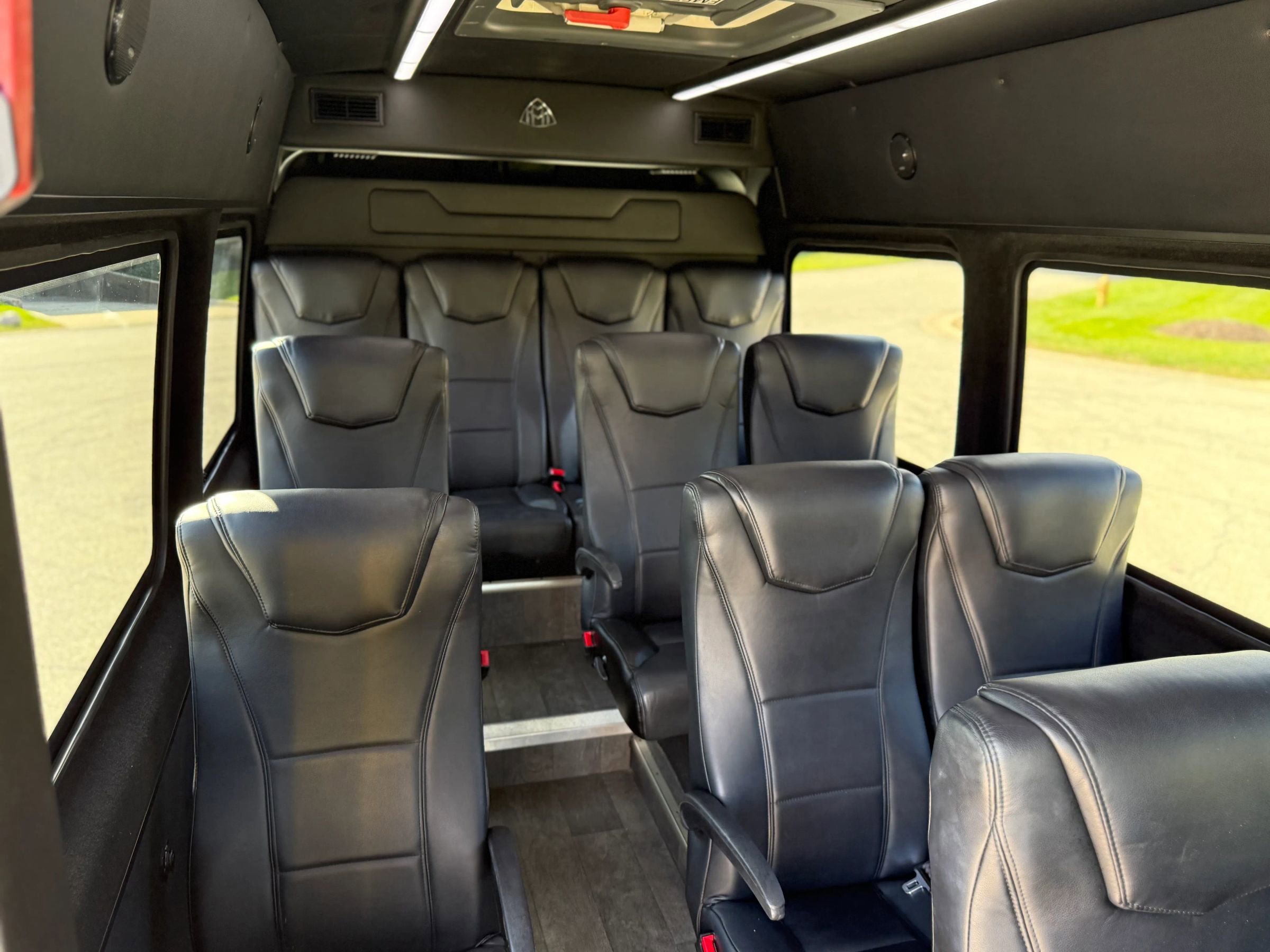 Used 2019 Mercedes-Benz Sprinter 3500 image 24