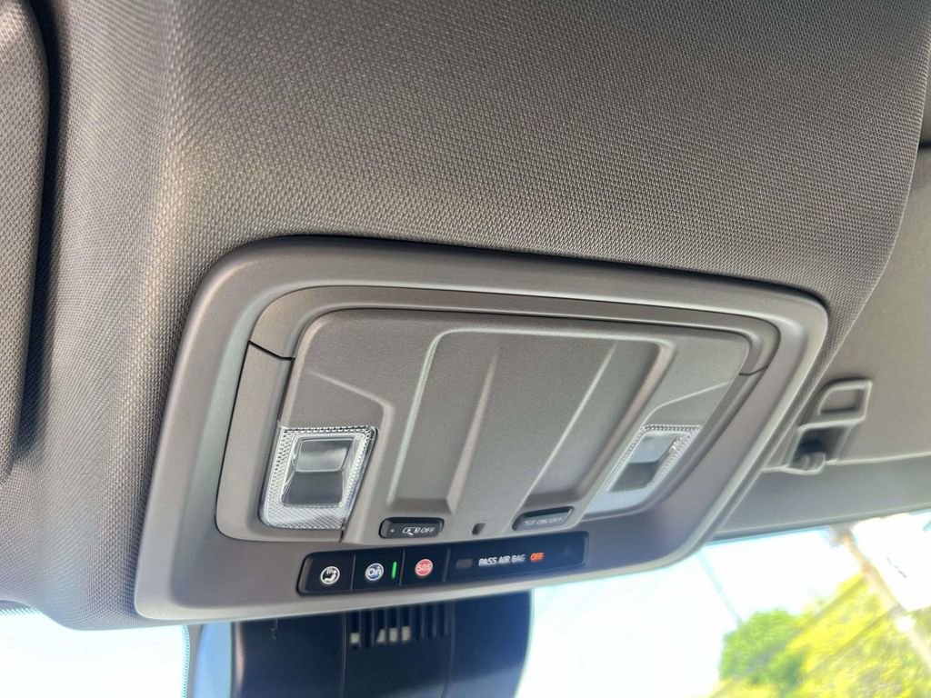 Used 2025 GMC Sierra 1500 Elevation AWD/4WD image 30