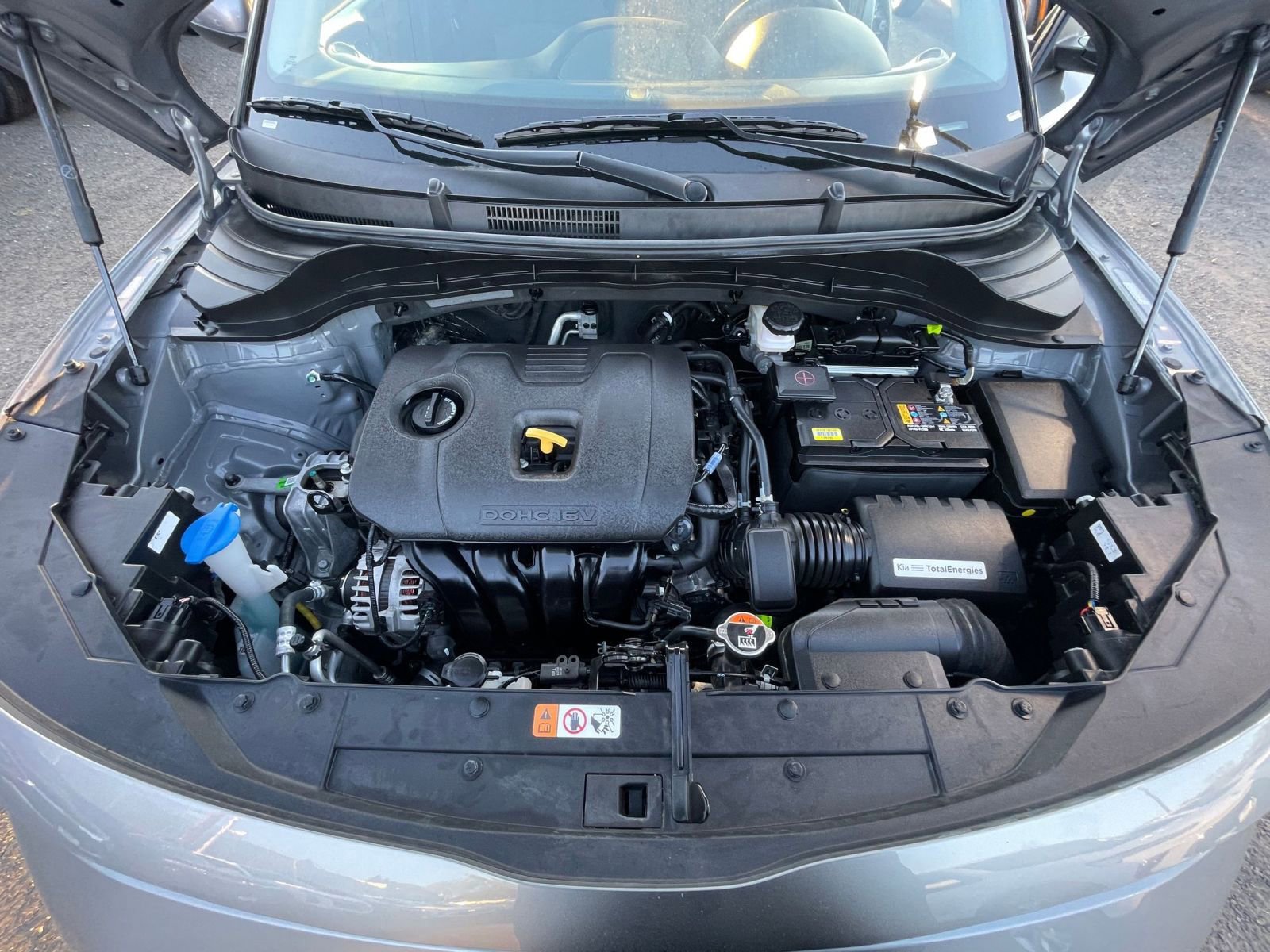 Used 2025 Kia Soul LX w/ LX Technology Package FWD image 30