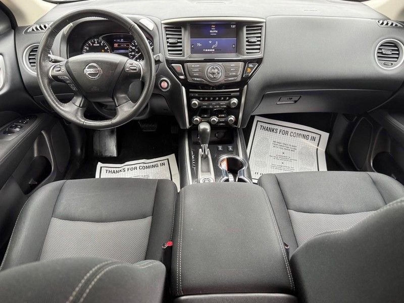 Used 2017 Nissan Pathfinder SV w/ Trailer Tow Package AWD/4WD image 13