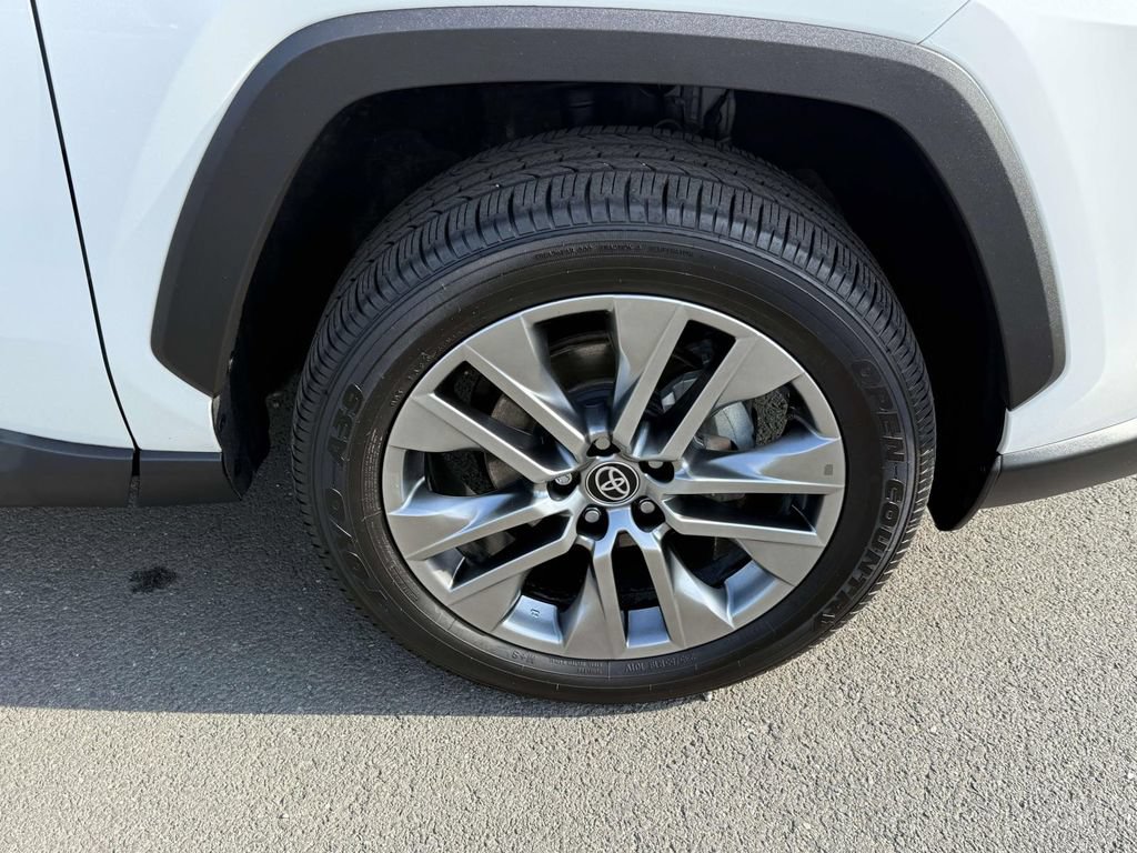 Used 2023 Toyota RAV4 Limited AWD/4WD image 7